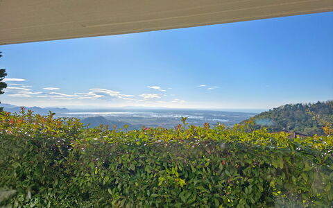Appartamento Botrici: Cielo, Tiempo De Día, Hoja, Naturaleza, Verde, Vegetación, Horizonte, Nube, Colina, Paisaje