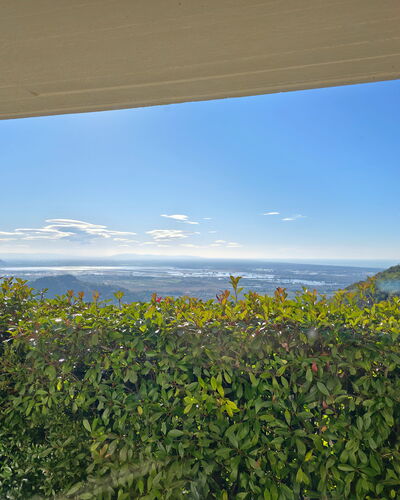 Appartamento Botrici: Cielo, Tiempo De Día, Hoja, Naturaleza, Verde, Vegetación, Horizonte, Nube, Colina, Paisaje