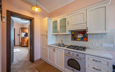 Il Giuncheto, Pool, Amazing View, Umbrian Countrys: Cocina, Diseño De Interiores, Madera, Piso, Gabinetes, Mostrador, Electrodoméstico, Habitación, Aparato De Cocina, Suelo