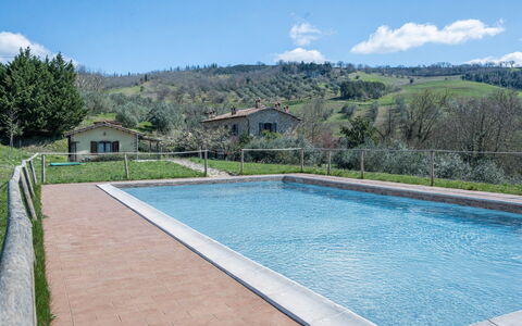 Il Giuncheto Apartments, Pool, Umbrian Countryside: Piscina, Inmuebles, Hacienda, Fuente De Agua, Eco Hotel, Villa, Recurso, Casa De Campo, Patio Interior, Cerca