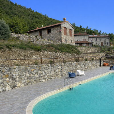 Borgo Antico, Pool, Barberino del Mugello: Piscina, Mueble Para Exteriores, Recurso, Losa, Thermae, Ciudad De Vacaciones, Eco Hotel, Hacienda, Guijarro, Villa