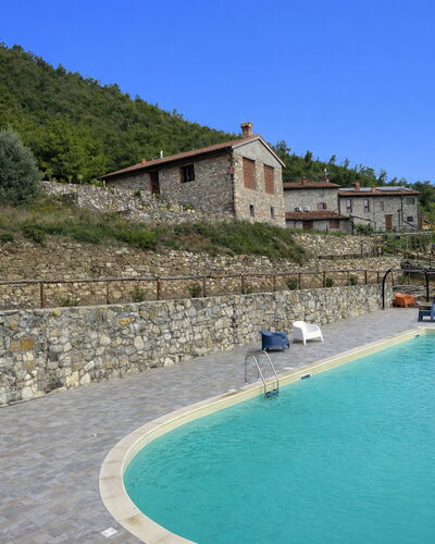 Borgo Antico, Pool, Barberino del Mugello: Piscina, Mueble Para Exteriores, Recurso, Losa, Thermae, Ciudad De Vacaciones, Eco Hotel, Hacienda, Guijarro, Villa