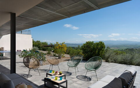 Villa Ombrone: Mueble, Silla, Mueble Para Exteriores, Mesa, Sombra, Mesa Al Aire Libre, Jardín, Cocina Y Comedor Mesa, Patio, Paisajismo