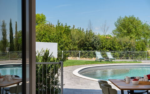 Villa Ombrone: Piscina, Mueble Para Exteriores, Mueble, Mesa Al Aire Libre, Silla, Sombra, Jardín, Patio Interior, Yarda, Césped