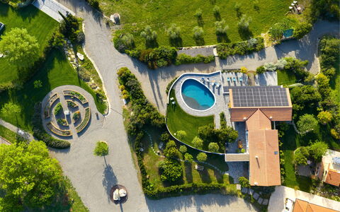 Villa Ombrone: Paisaje, Diseño Urbano, Jardín, Piscina, Vista Panorámica, Paisajismo, Inmuebles, Césped, Diseño, Parque