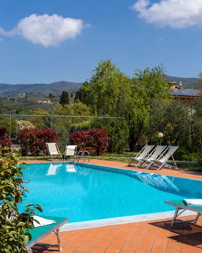 Il Leccio, Vinci, Private Pool and Tennis: Piscina, Recurso, Eco Hotel, Hacienda, Mueble Para Exteriores, Sunlounger, Villa, Hotel, Ciudad De Vacaciones, Thermae