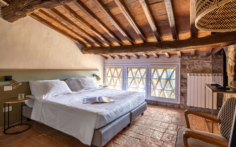 Alojamiento:&nbsp;Canina Nera