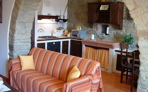 Casa Ivan: Habitación, Mueble, Sala, Diseño De Interiores, Propiedad, Edificio, Pared, Casa, Casa, Mesa