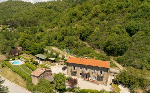 Casa Ivan: Comida, Inmuebles, Pueblo De Montaña, Comer Con Los Dedos, Casa De Campo, Eco Hotel