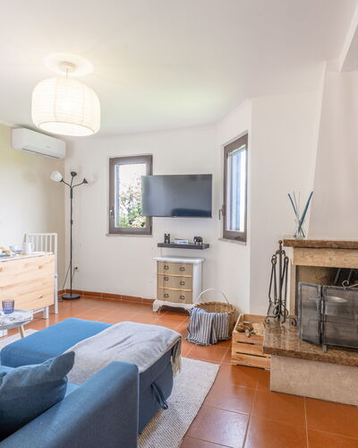 La Terrazza nel Borgo: Mueble, Diseño De Interiores, Piso, Suelo, Madera, Habitación, Techo, Sofá, Sala, Mesa