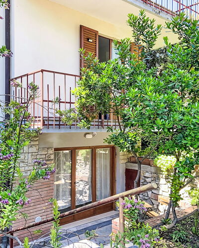 La Tana: Hierba, Casa, Área Rural, Cabaña, Techo, Casa, Paisaje, Llanura, El Terreno Del Lote