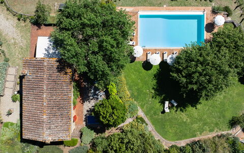Villa Santa Barbara: Piscina, Recurso, Barrio Residencial, Inmuebles, Eco Hotel, Hacienda, Jardín, Villa, Mueble Para Exteriores, Patio Interior