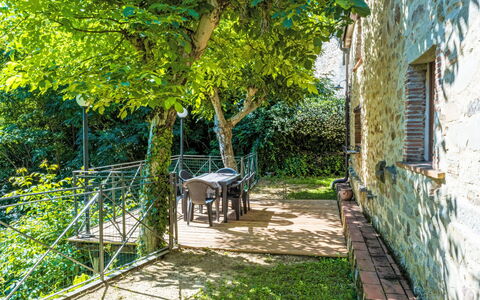 Fibbialla: Primavera, Jardín, Patio Interior, Sombra, Yarda, Cerca, Bicicleta Tenedor, Bicicleta