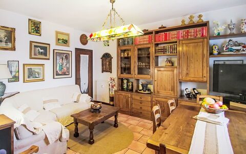 Cà Olivella: Mueble, Cocina Y Comedor Mesa, Silla, Suelo, Mar, Balcón, Oceano, Recurso, Eco Hotel, Comedor