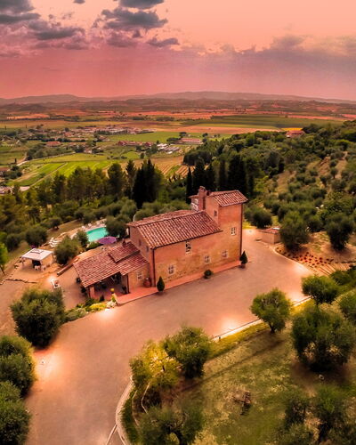 Villa Larino: Inmuebles, Pueblo, Casa De Campo, Hacienda, Castillo, Mansión, Villa, Casa Histórica, Noche