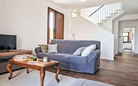 Le 3 Viste: Mueble, Diseño De Interiores, Piso, Pared, Sofá, Suelo, Madera, Habitación, Suelos De Madera, Sala