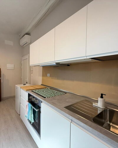 Il Pittore: Cocina, Mostrador, Aparato De Cocina, Electrodoméstico, Piso, Diseño De Interiores, Gabinetes, Madera, Suelo, Fregadero