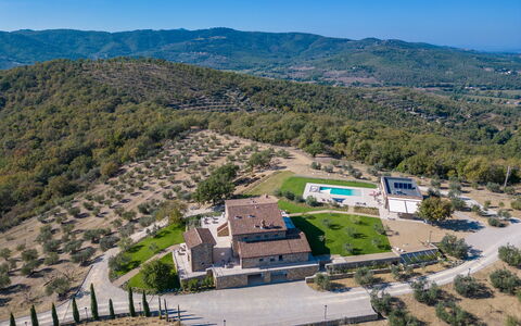 La Calcinaia Country Villa, Bucine: Paisaje, Inmuebles, Fotografía Aérea, Pueblo, Casa De Campo, Vista Panorámica, Villa, Piscina, Hacienda, Mansión