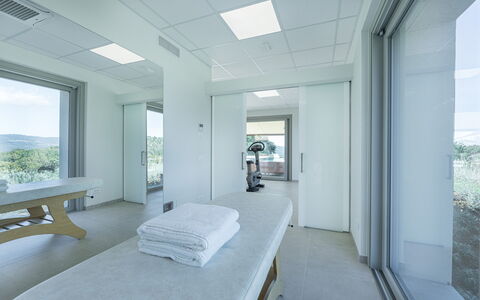 La Calcinaia Country Villa, Bucine: Diseño De Interiores, Piso, Suelo, Techo, Departamento, Habitación, Cama, Vaso, Habitación, La Luz Del Día