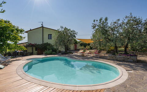 Buca delle Fate 8: Piscina, Mueble Para Exteriores, Recurso, Mueble, Paraguas, Material Compuesto, Silla, Eco Hotel, Sombra, Hacienda