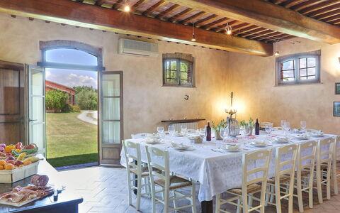 Germagnana 12+2: Casa, Casa, Mueble, Inmuebles, Jardín, Silla, Casa De Campo, Cabaña, Yarda, Villa