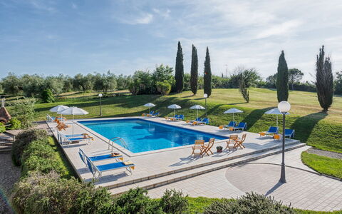 Villa Croci 12: Azul, Piscina, Mueble Para Exteriores, Recurso, Inmuebles, Sunlounger, Jardín, Paisajismo, Villa, Hotel