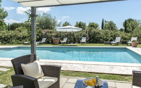 Albachiara 8: Piscina, Mueble Para Exteriores, Mueble, Recurso, Sombra, Jardín, Silla, Eco Hotel, Patio Interior, Estructura Al Aire Libre