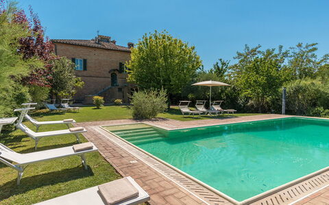 Finestra su Siena 16: Piscina, Arquitectura, Inmuebles, Hacienda, Villa, Jardín, Paisajismo, Patio Interior, Eco Hotel, Yarda