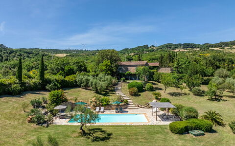 Cinque Cipressi 8: Recurso, Piscina, Inmuebles, Jardín, Hacienda, Eco Hotel, Ocio, Paisajismo, Villa, Patio Interior