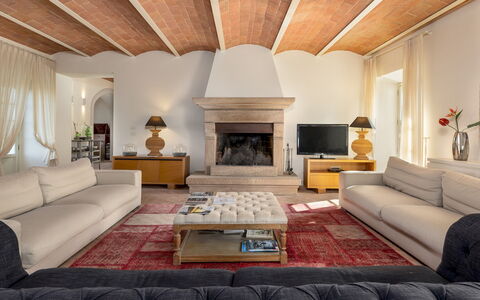 Villa Panorama 14: Mueble, Diseño De Interiores, Piso, Pared, Sofá, Suelo, Madera, Sala, Casa, Habitación