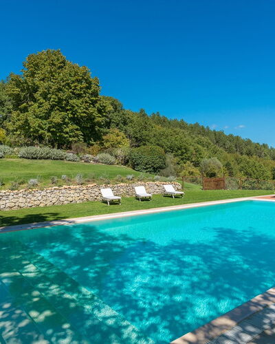 Monticchia 10: Azul, Paisaje Natural, Inmuebles, Piscina, Jardín, Paisajismo, Casa De Campo, Villa, Eco Hotel, Hacienda