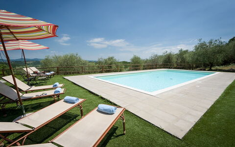 Villa la Poiana 10: Piscina, Mueble, Mueble Para Exteriores, Recurso, Eco Hotel, Ocio, Jardín, Silla, Sunlounger, Paisajismo