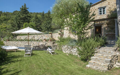Villa delle Upupe 8: Arbusto, Jardín, Cabaña, Paisajismo, Losa, Mueble Para Exteriores, Inmuebles, Patio Interior, Casa De Campo, Yarda