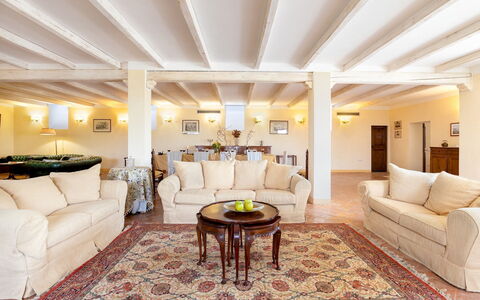 Antiche Pietre 10: Mueble, Diseño De Interiores, Sofá, Piso, Techo, Suelo, Habitación, Mesa, Encendiendo, Sala