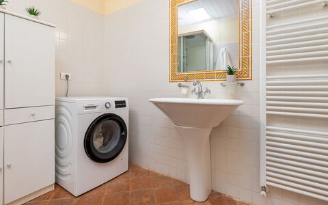 Antiche Pietre 10: Piso, Diseño De Interiores, Suelo, Arreglo De Tubería, Lavadora, Techo, Encendiendo, Plomería, Habitación, Baño