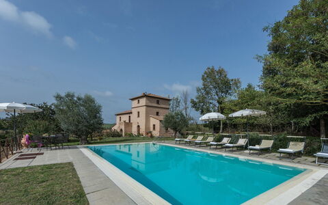 Casale Cinque Valli 8: Inmuebles, Hacienda, Piscina, Villa, Mansión, Hotel