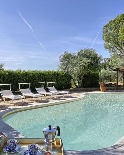 Virginia 8: Piscina, Mueble Para Exteriores, Mueble, Recurso, Sombra, Silla, Sunlounger, Eco Hotel, Paraguas, Jardín