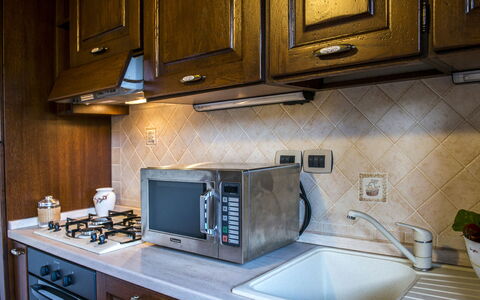 Vinciluna 4: Aparato De Cocina, Cocina, Electrodoméstico, Mostrador, Electrodoméstico, Estufa De Cocina, Pequeños Electrodomésticos, Estufa, Diseño De Interiores, Estufa De Gas