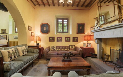 Poggerello 10: Mueble, Diseño De Interiores, Piso, Pared, Madera, Suelo, Mesa, Sofá, Sala, Silla