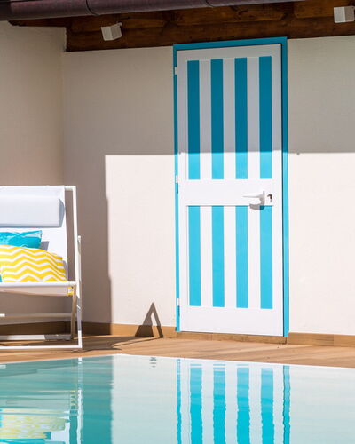 Villa Sole al Molino a Vento 8: Diseño, Manchas De Madera, Inicio De La Puerta, Piscina