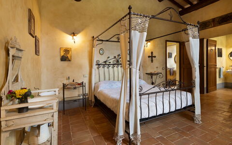 San Rocco 4: Mueble, Pared, Diseño De Interiores, Piso, Suelo, Cama, Techo, Habitación, Encendiendo, Marco De La Cama