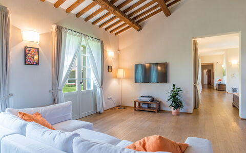 Tenuta Bellafonte 14: Mueble, Diseño De Interiores, Piso, Techo, Casa, Suelo, Sofá, Habitación, Encendiendo, Sala