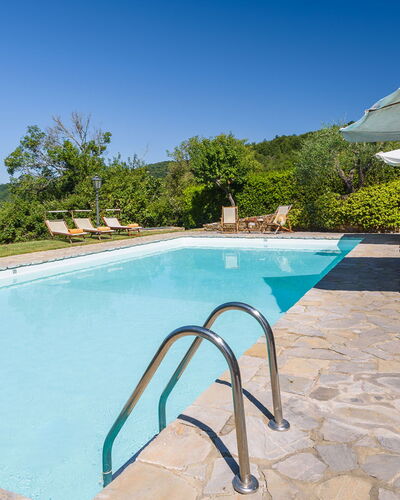 Marangole 12: Piscina, Eco Hotel, Recurso, Mueble Para Exteriores, Ocio, Sunlounger, Paisajismo, Thermae, Ciudad De Vacaciones, Paraguas