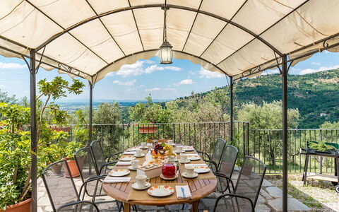 Villa Fabi 6+2: Hill Station, Eco Hotel, Sombra, Silla, Mueble Para Exteriores, Balcón, Mesa Al Aire Libre, Porche, Cerca, Villa