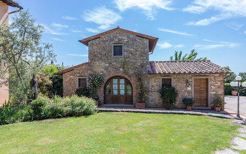 La Capannina 2+2: Casa, Casa, Cabaña, Puerta, Techo, Inmuebles, Ladrillo, Casa De Campo, Jardín