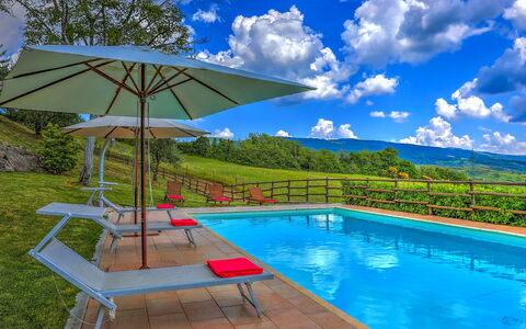 La Casa di Elsa 6: Piscina, Cordillera, Jardín, Valle, Eco Hotel, Paisajismo, Mueble Para Exteriores, Recurso, Cresta, Sunlounger