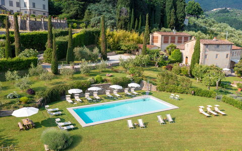 Villa Primo Sole 22: Jardín, Recurso, Paisajismo, Plantación, Inmuebles, Jardín Botánico, Hacienda, Césped, Yarda, Cobertura