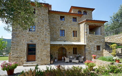 Torre la Ripa 8: Pared, Casa, Casa, Puerta, Cabaña, Ladrillo, Pared De Piedra, Jardín, Casa De Campo, Inmuebles