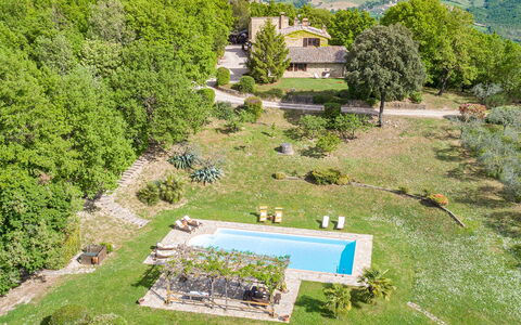 La Cerqua 8: Paisaje, Área Rural, Inmuebles, Jardín, Cabaña, Casa De Campo, Paisajismo, Villa, Plantación, Hacienda