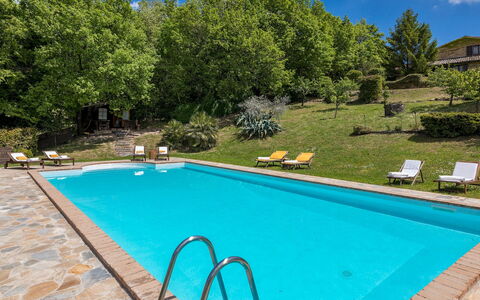 La Cerqua 8: Piscina, Recurso, Mueble Para Exteriores, Eco Hotel, Thermae, Sombra, Inmuebles, Hacienda, Jardín, Ocio